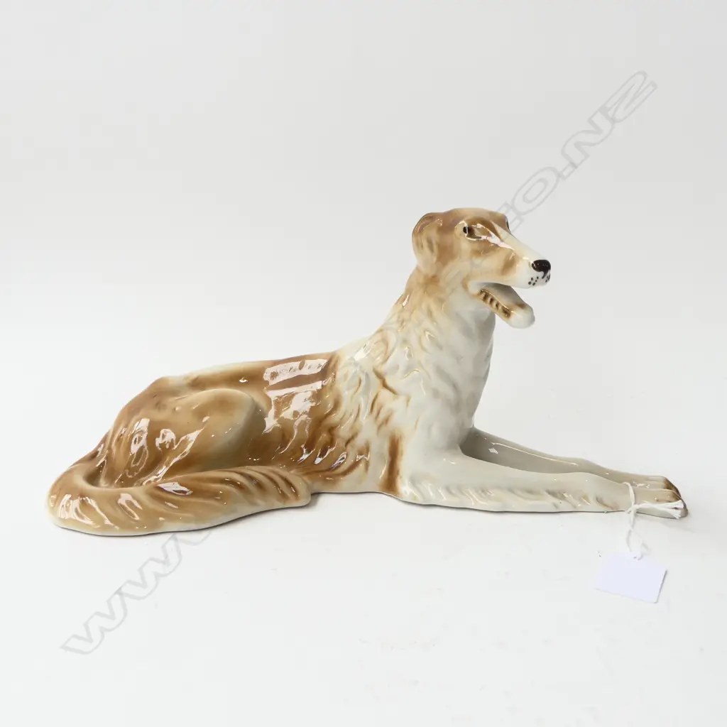 ROYAL DUX RUSSIAN WOLFHOUND FIGURE L.320mm Image 1++