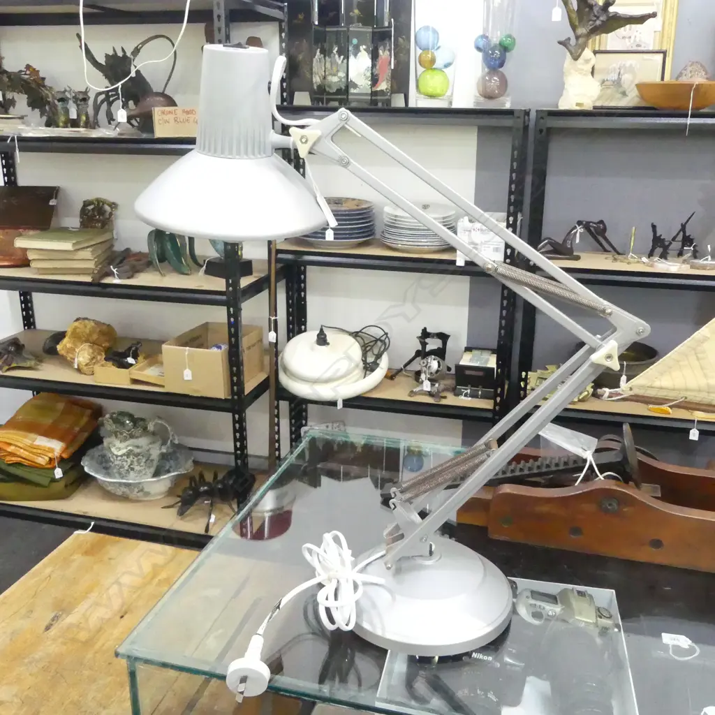 MODERN SUPERLUX ANGLEPOISE Image 1++