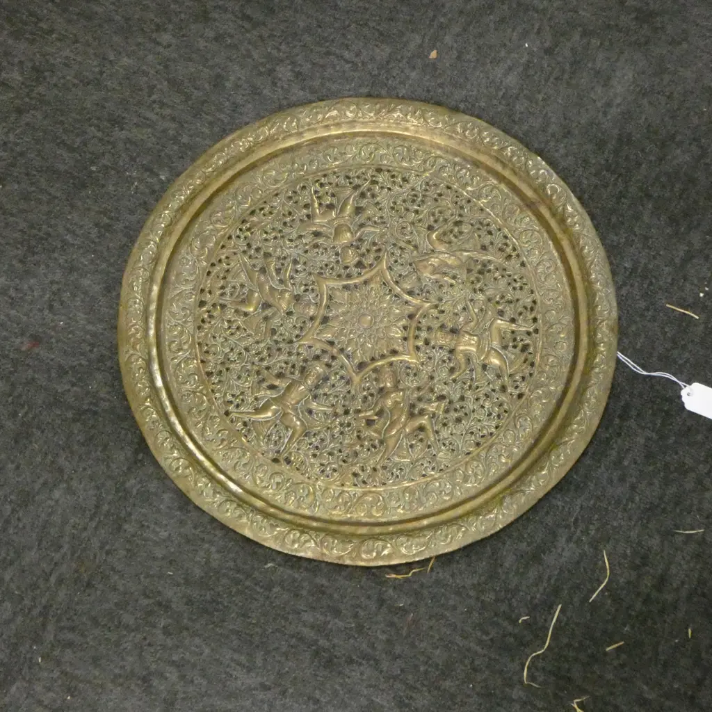 ORIENTAL BRASS PLATE 405mm dia Image 1++