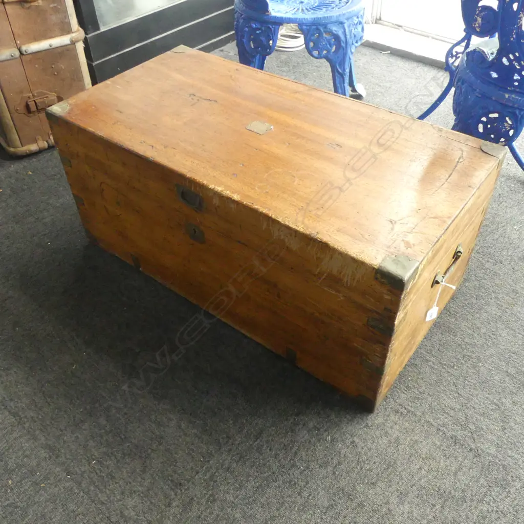 BRASS BOUND CAMPHOR CHEST AND CONTENTS - BLANKETS ETC 840 x 420 x 390mm Image 1++