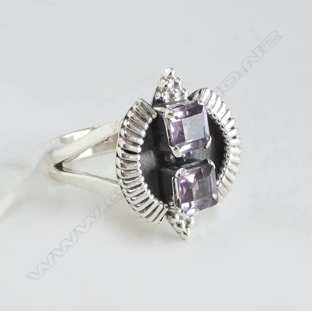 SILVER SET AMETHYST RING new SIZE R Image 1++