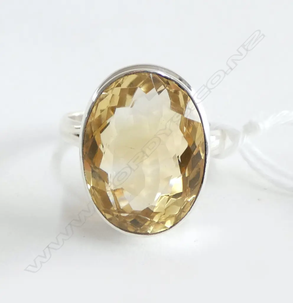 SILVER SET FACET CUT CITRINE RING new SIZE Q Image 1++