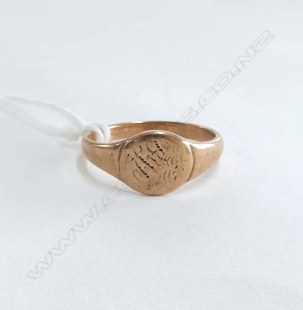 old 9ct ROSE GOLD SIGNET RING 3gms SIZE O Image 1++