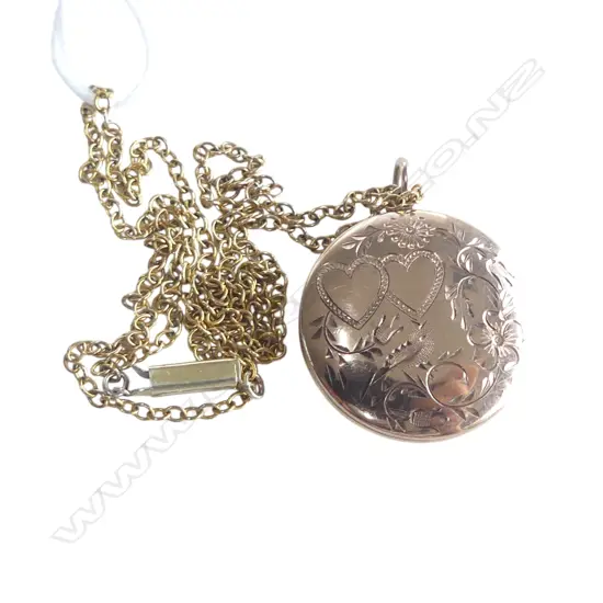 9ct engraved GOLD LOCKET ON 9ct CHAIN 5.7gms
