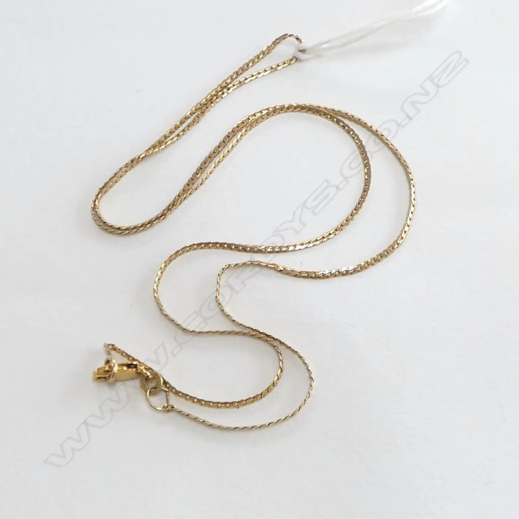 9ct YELLOW GOLD NECK CHAIN parrot clasp L.470mm. 2.5gms Image 1++