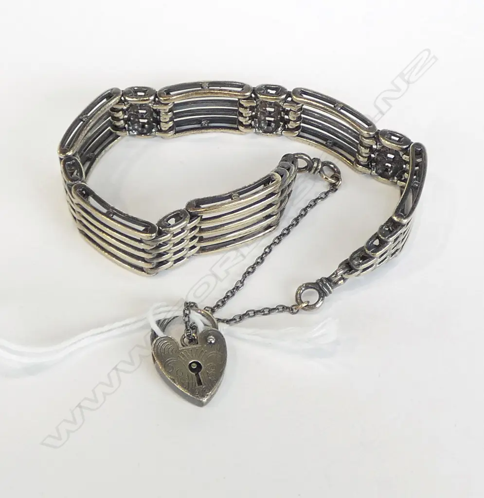 SILVER HEAVY GATE LINK BRACELET 28gms Image 1++