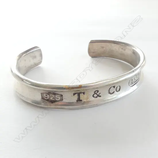 TIFFANY BANGLE