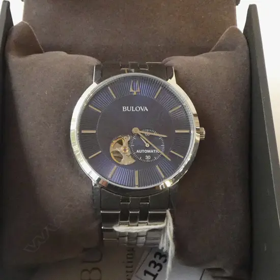 BULOVA GENTS WRISTWATCH IN ORIGINAL BOX, AUTOMATIC, WORKING CONDITION