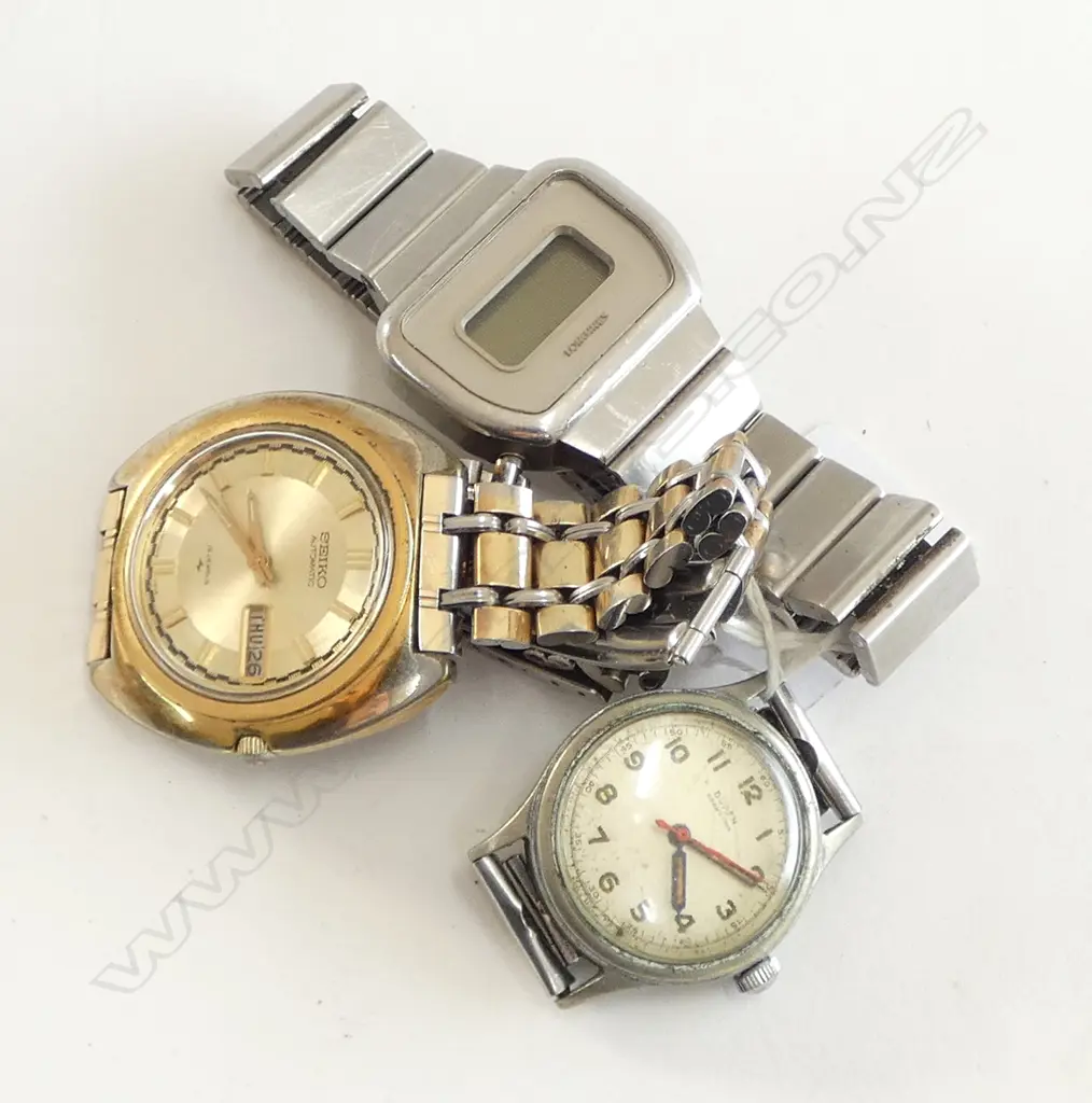 3 VINTAGES GENT'S WRISTWATCHES. 1970's Longines Seiko auto 19jewel + Buren. Some Faults  Image 1++