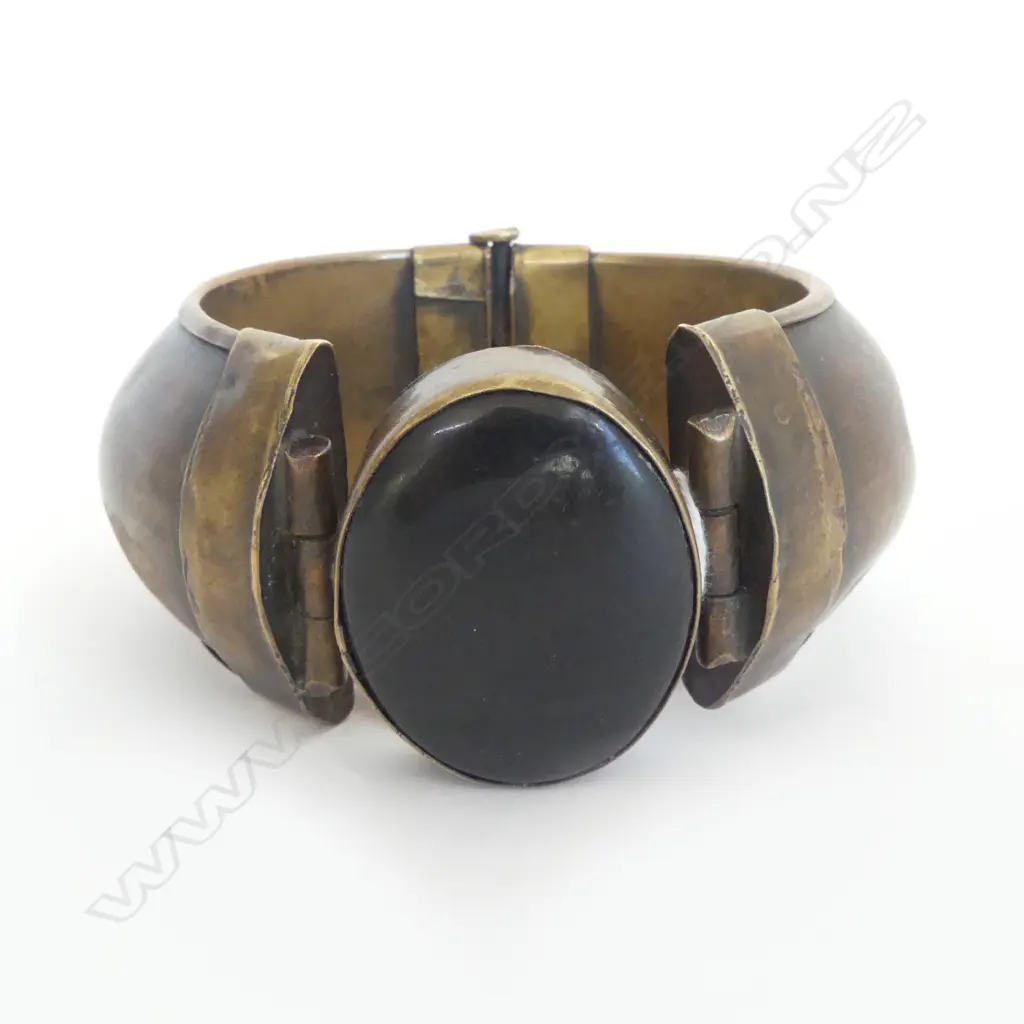 OLD TIBETEN COPPER LARGE BANGLE w oval lge black gemstone panel Image 1++