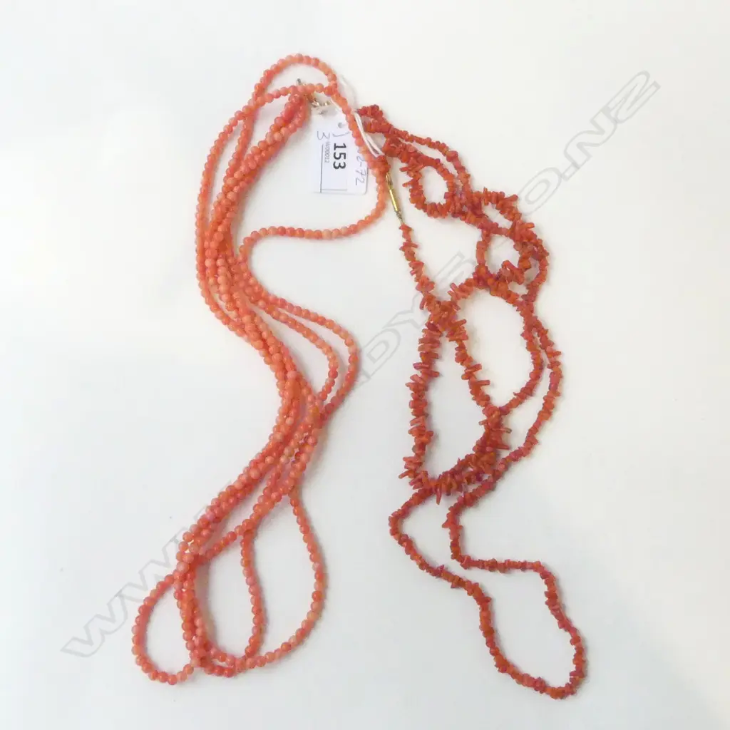 2 CORAL NECKLACES + 3 STRAND (COLOURED LIKE CORAL) BEAD NECKLACE L.310mm Image 1++