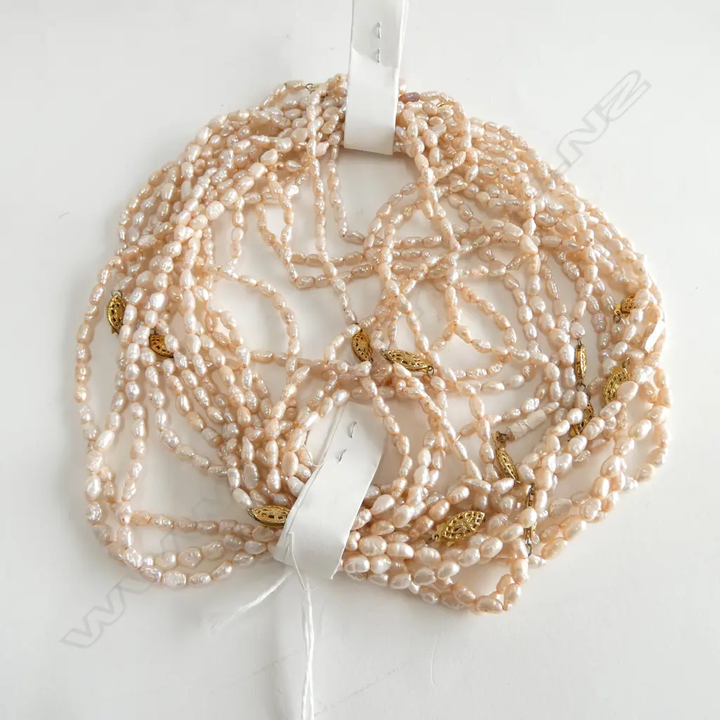 15 BLUSH COLOURED FRESHWATER PEARL NECKLACES w clasps, L.440mm new old stock Image 1++