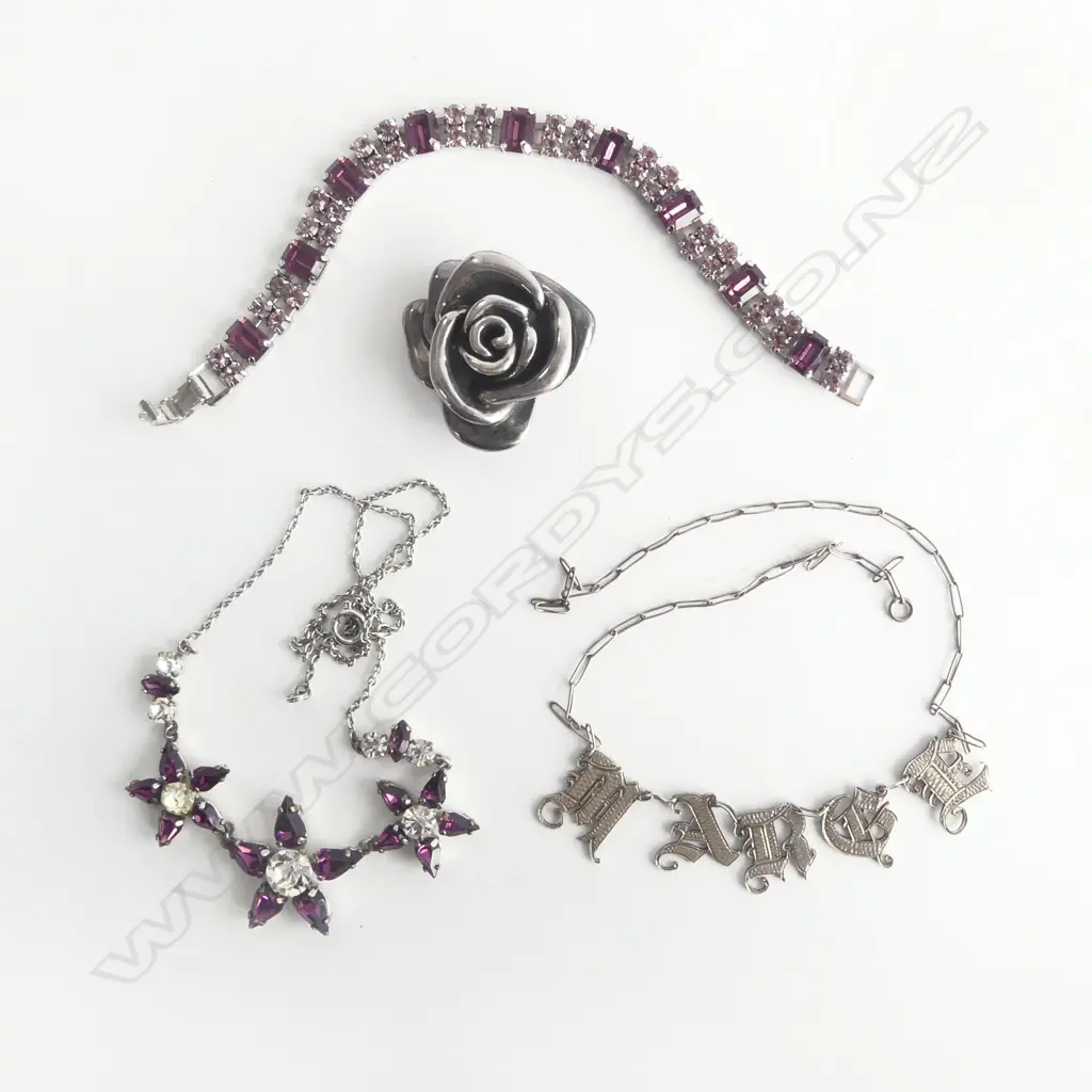 VINTAGE QUALITY JEWELLERY BRACELET + ROSE BROOCH + 'MARGE' & other NECKLACE Image 1++
