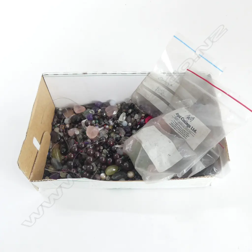 LRG COLLECTION ASST. LOOSE BEADS; AMETHYST GREEN ONYX ETC Image 1++