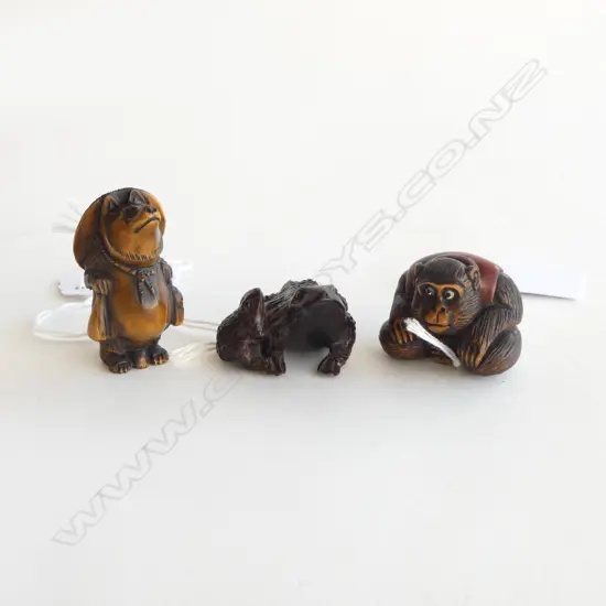 3 CARVED ROSEWOOD NETSUKE ANIMALS, SIGNED