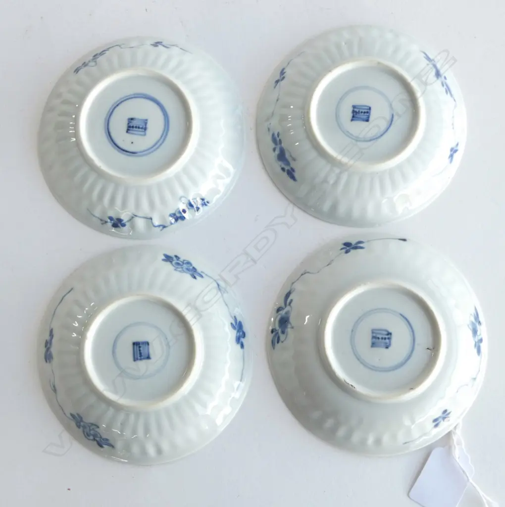 SET 4 CHINESE FINE BLUE & WHITE SMALL DISHES fluted. Tendril floral pattern Dia.120mm AF Image 1++