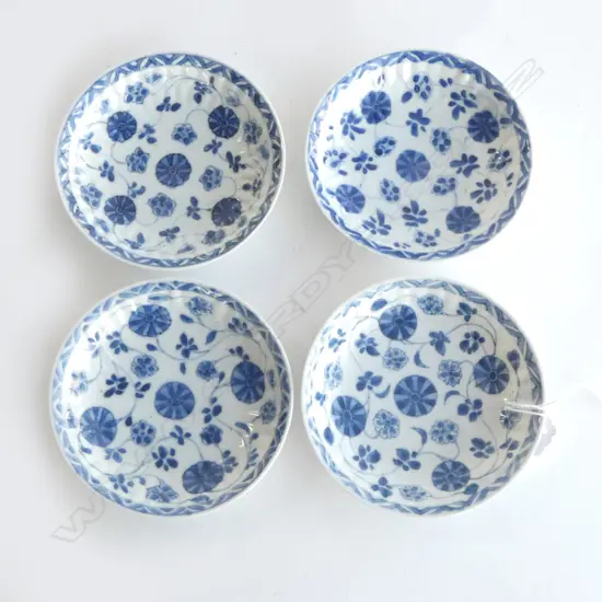 SET 4 CHINESE FINE BLUE & WHITE SMALL DISHES fluted. Tendril floral pattern Dia.120mm AF