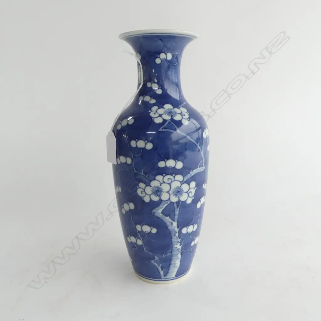 CHINESE VASE, BLOSSOMS ON BLUE GROUND H.280mm Image 1++