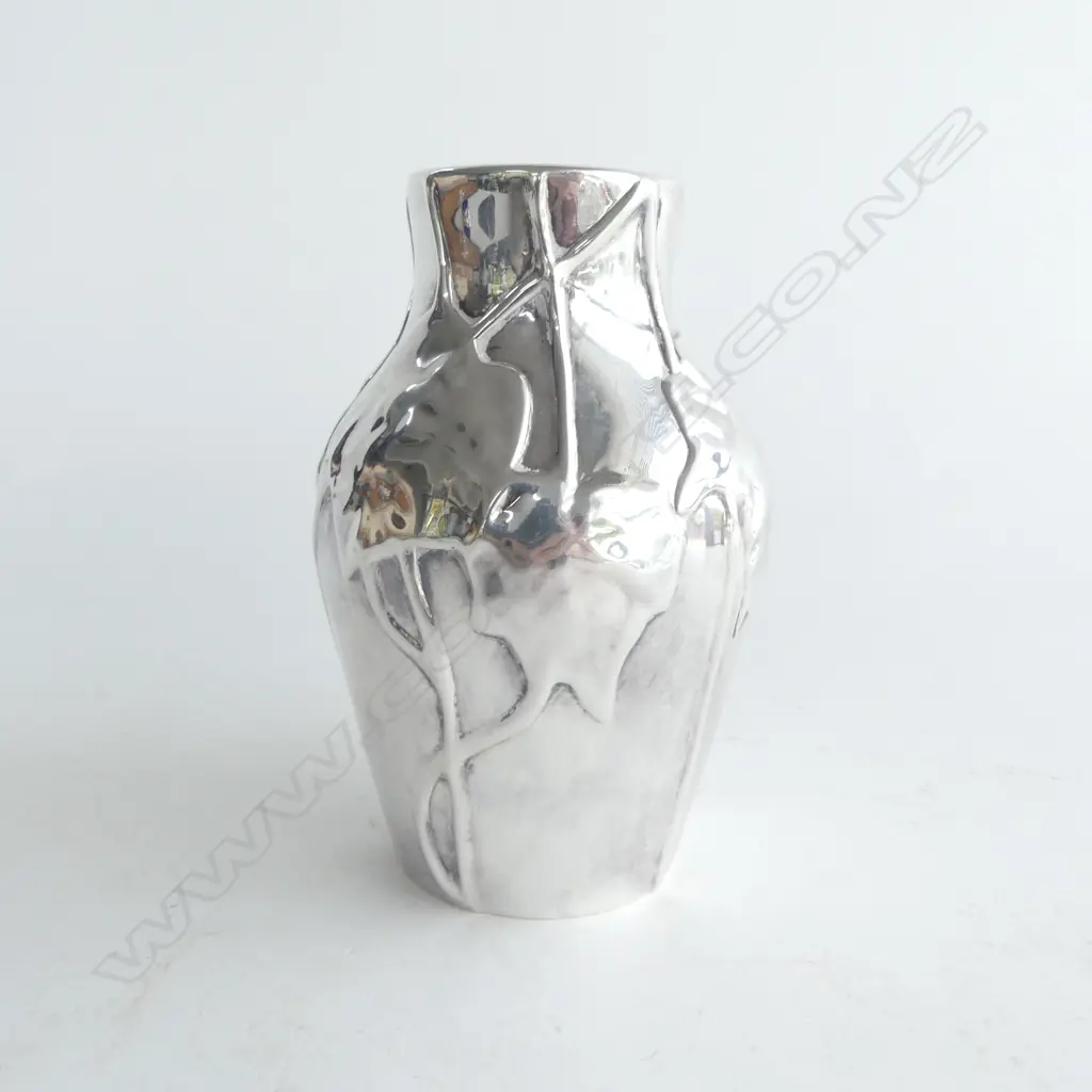 TIFFANY & Co. STG SILVER VASE 'LOUIS COMFORT TIFFANY COLLECTION' H.130mm 158grms Image 1++