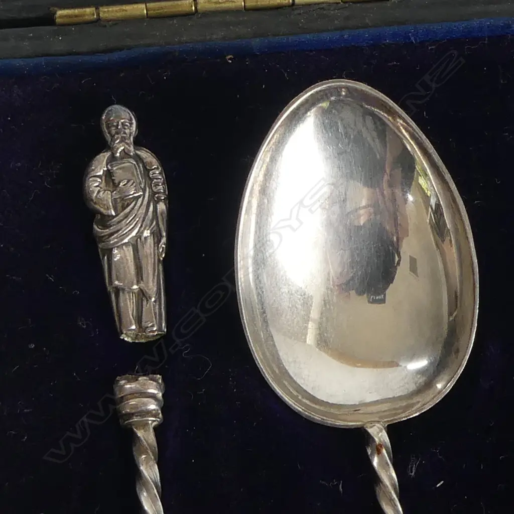 CASED SET OF 6 APOSTLE SPOONS, HENRY WILLIAMSON Ltd, BIRMINGHAM 1902, 37gms (1 APOSTLE LOOSE) Image 1++