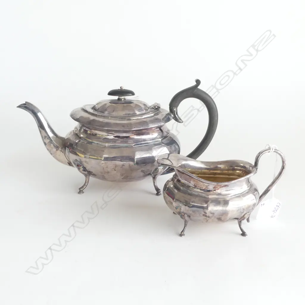 quality SILVER TEAPOT & CREAMER faceted bodies Sheffield 1961. 872gms Image 1++