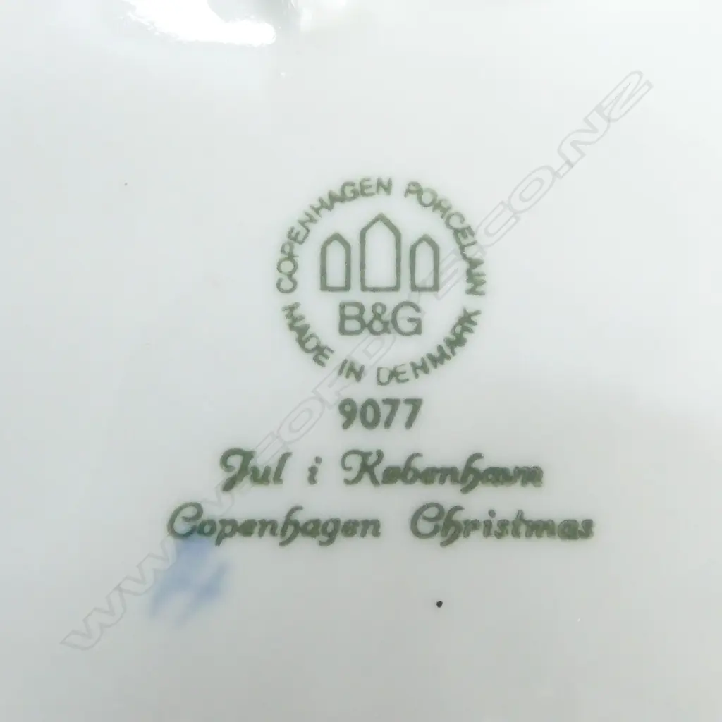 ASST. ROYAL COPENHAGEN & 4 ROYAL DELFT PLATES Image 1++