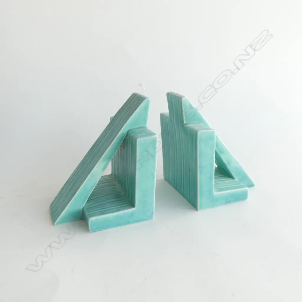 PR CARLTON WARE BOOK ENDS (1 w. HAIRLINE CRACK TO BASE) H.145mm Image 1++