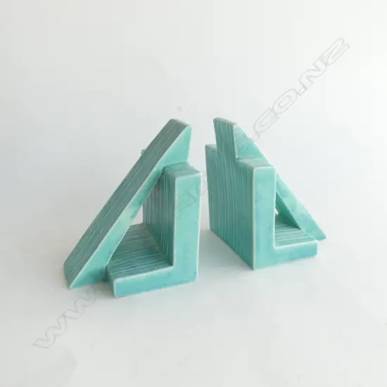 PR CARLTON WARE BOOK ENDS (1 w. HAIRLINE CRACK TO BASE) H.145mm