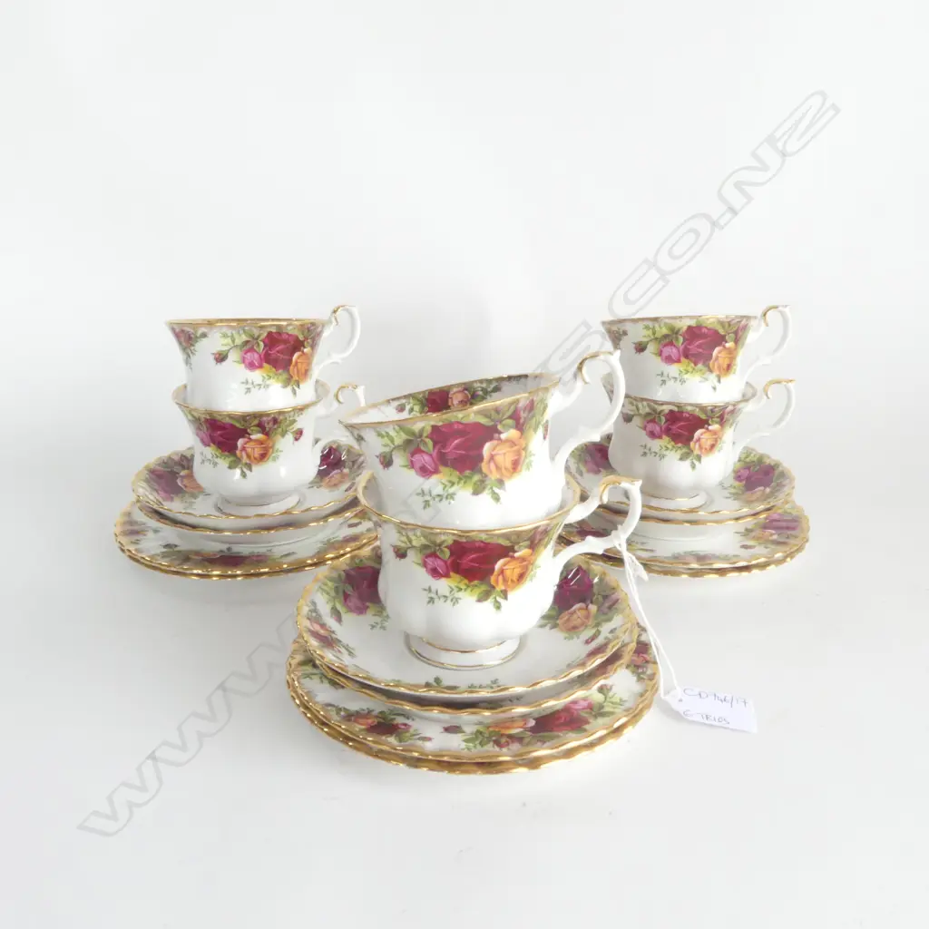 6 ROYAL ALBERT OLD COUNTRY ROSES TRIOS Image 1++