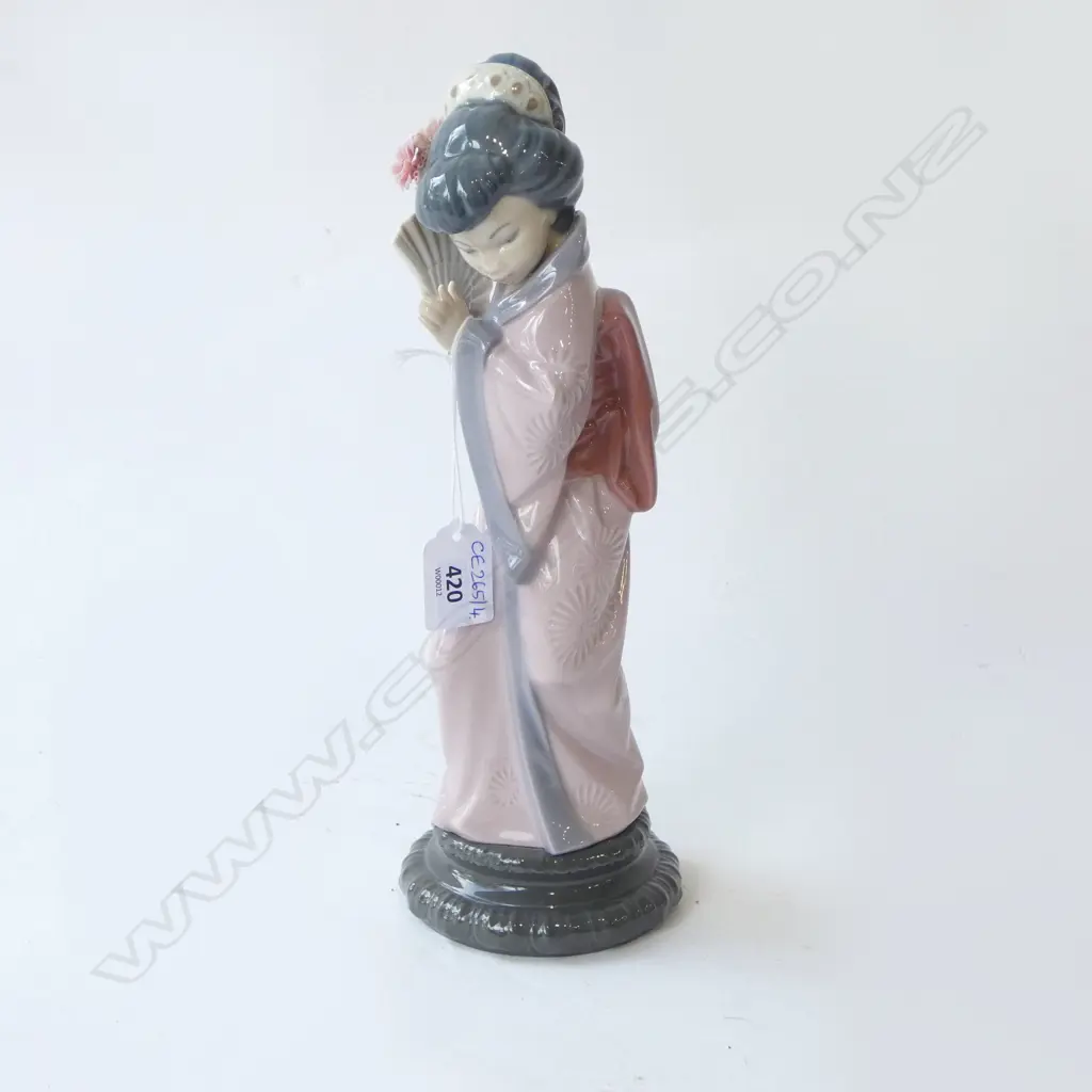 LLADRO JAPANESE GIRL H.290mm Image 1++
