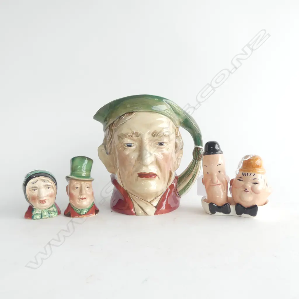 BESWICK CHARACTER JUG H170MM & 2 PRS BESWICK CHARACTER CONDIMENTS Image 1++