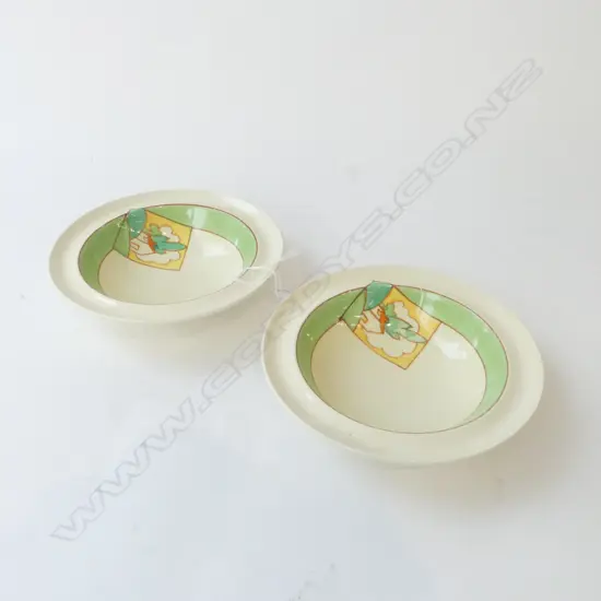 CLARICE CLIFF 'STROUD' PATTERN BOWLS. Dia.160mm