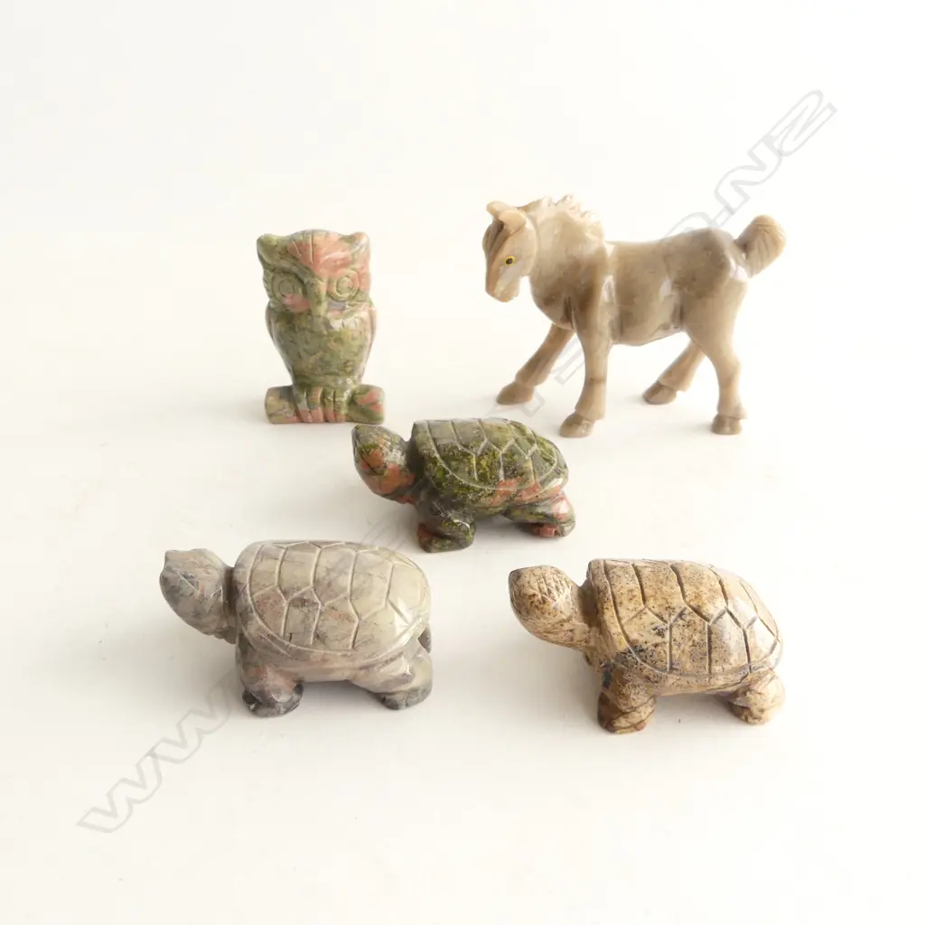 5 ASSORTED GEMSTONE CARVED ANIMALS, HORSE, TURTLES & OWL Image 1++
