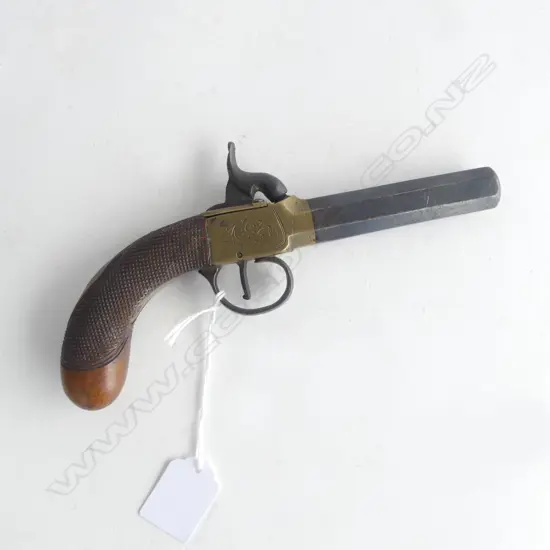 19thC PERCUSSION MUFF PISTOL 3" STEEL BARREL W BRASS FRAME chequered walnut grip