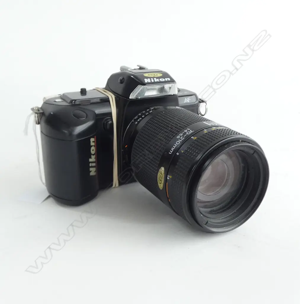 NIKON F-401 FILM CAMERA with 70-210mm nikon AK Nikkor lens + booklet Image 1++
