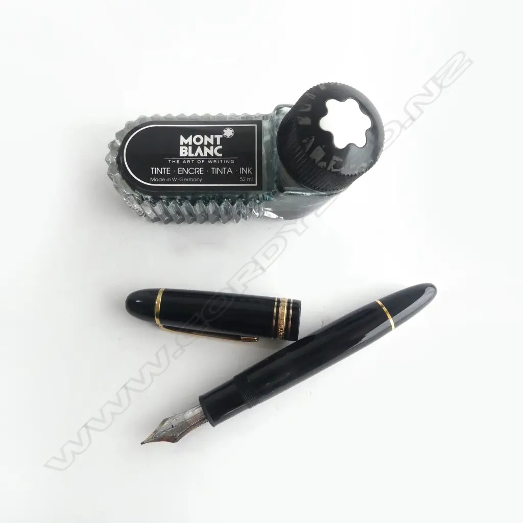 MONT BLANC FOUNTAIN PEN & INK  Image 1++