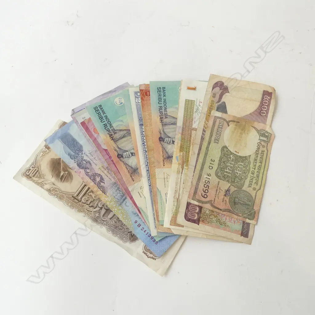ASST. WORLD BANK NOTES Image 1++