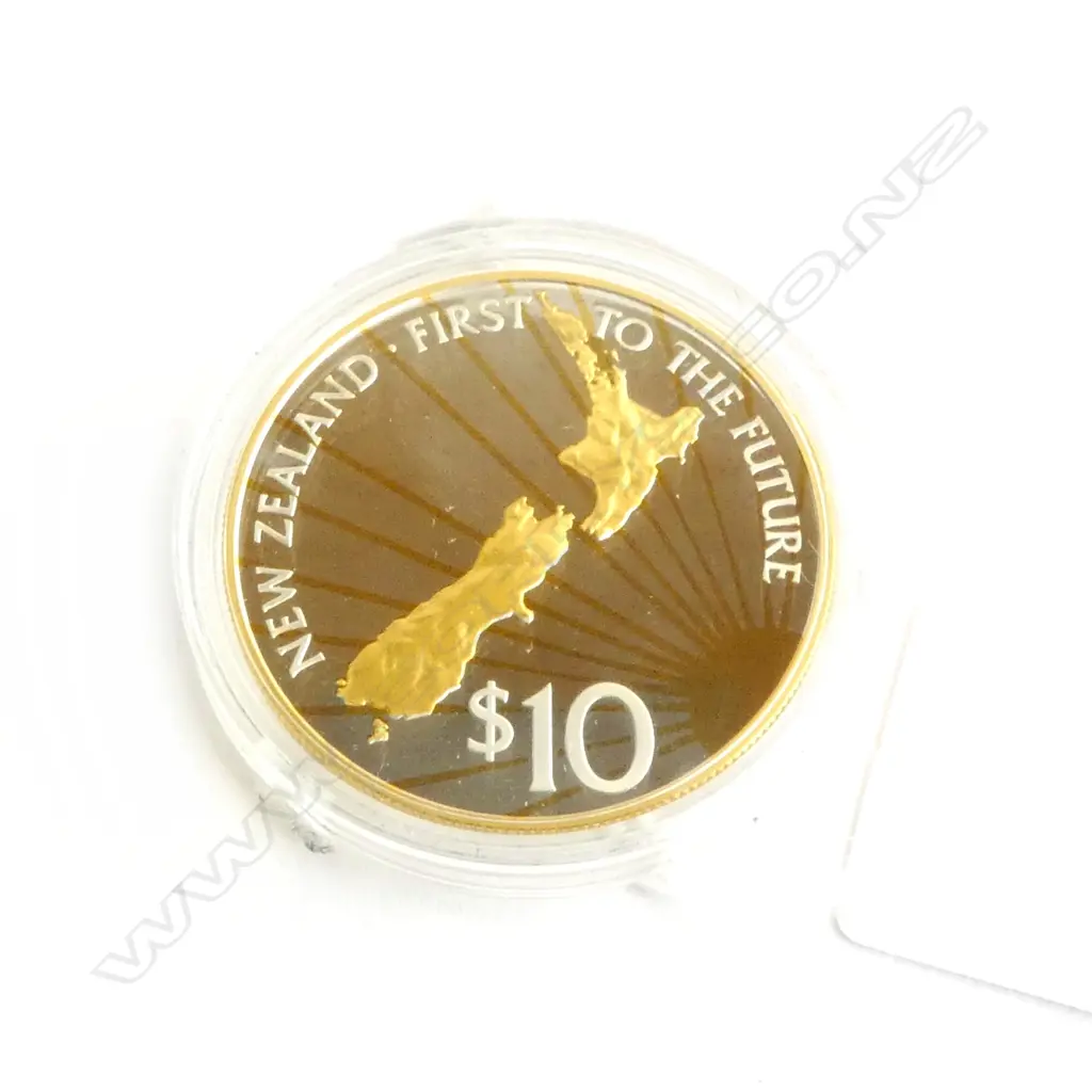 NZ 2000 MILLENNIUM PROOF $10 COIN, CASED Image 1++