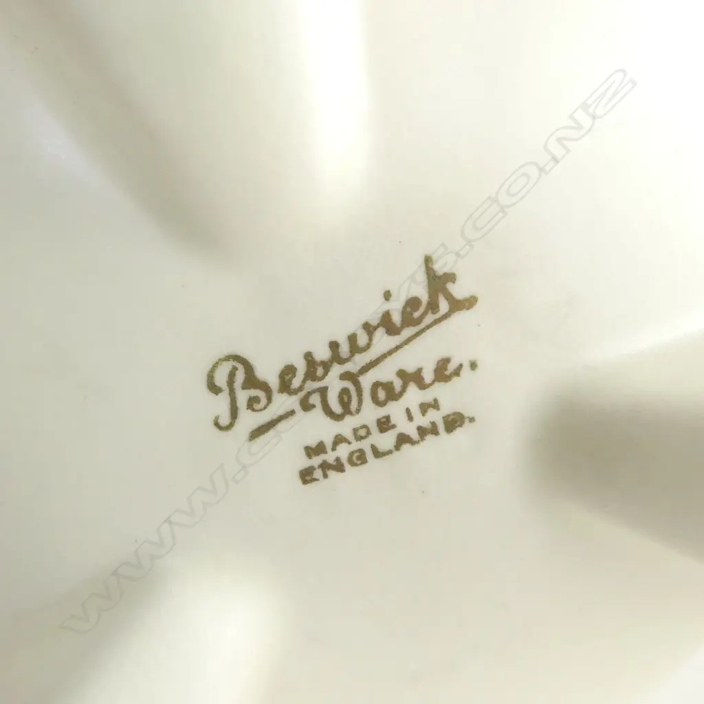 LARGE WHITE BESWICK DECO JUG H300MM & 2 WHITE VASES 125MM TALLEST Image 1++