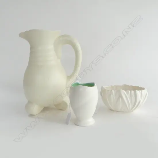 LARGE WHITE BESWICK DECO JUG H300MM & 2 WHITE VASES 125MM TALLEST
