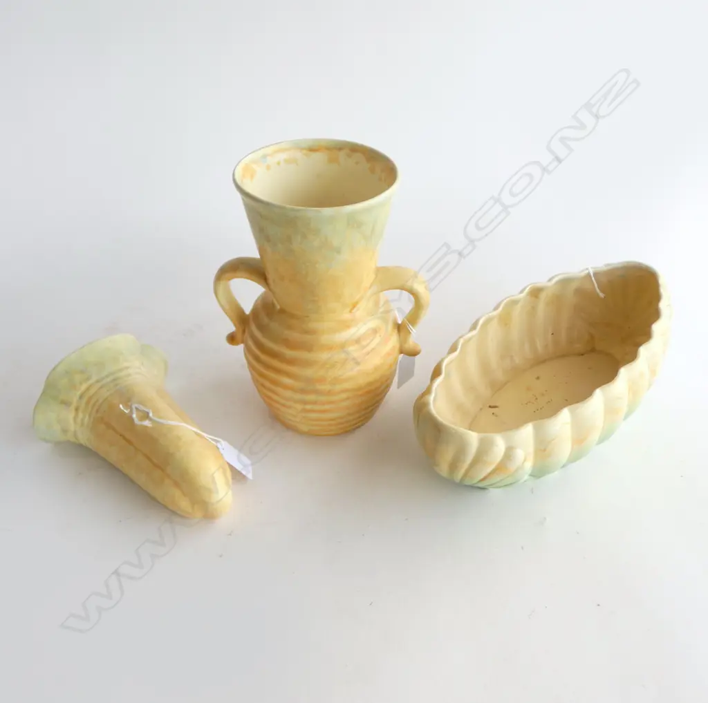 BESWICK WALL POCKET L230MM TROUGH VASE L290MM & DECO 2 HANDLED VASE H180MM Image 1++