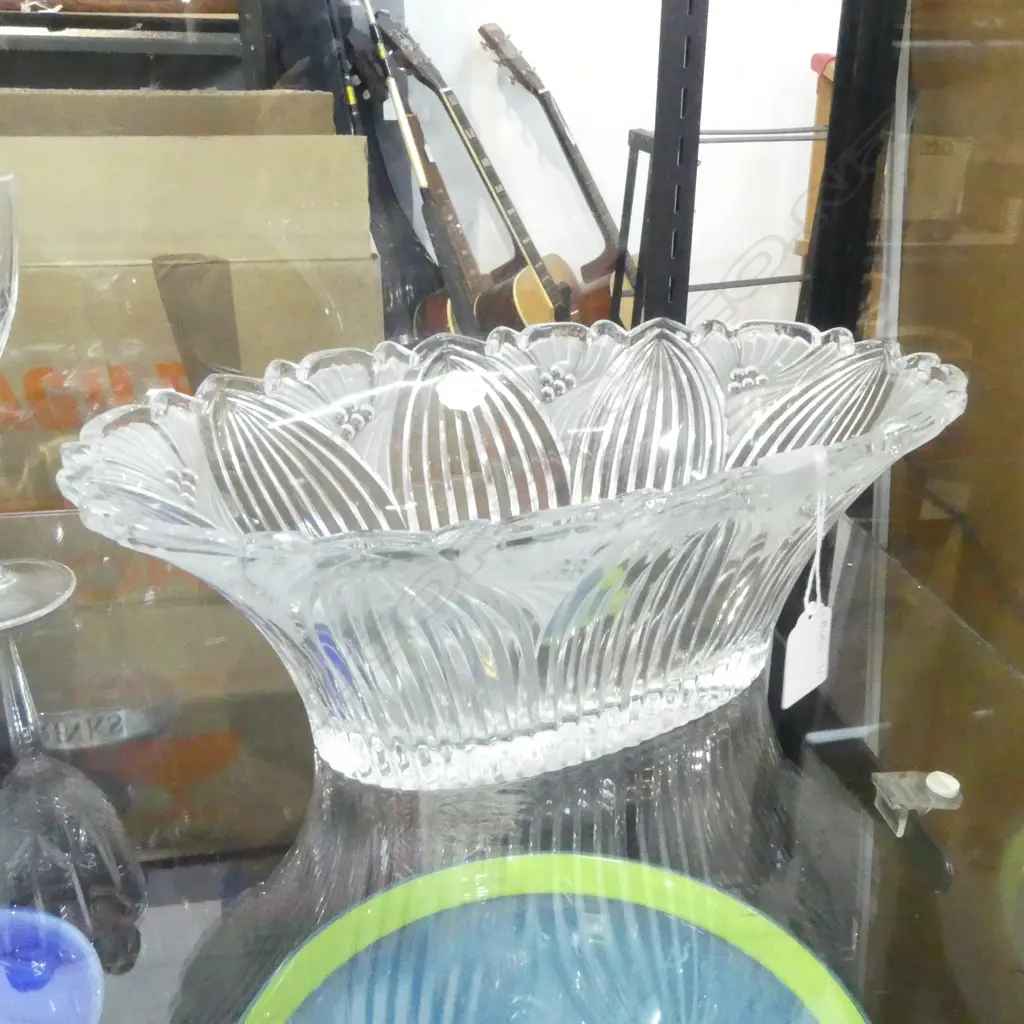 A  BLEIKRSTALL CRYSTAL BOWL H 120 x 340 mm Image 1++