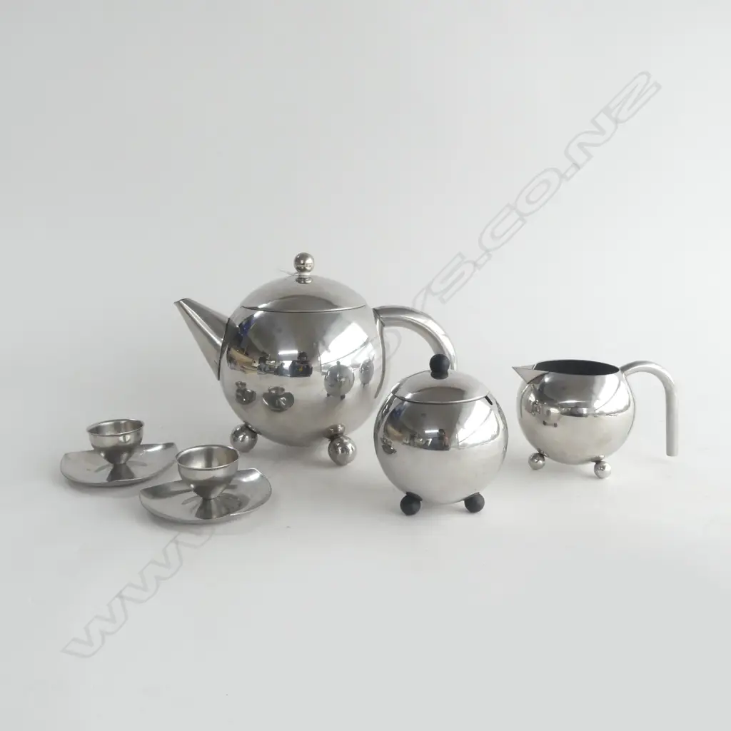 3 PCE CHROME COFFEE SET + PR STAINLESS STEEL EGG CUPS Image 1++