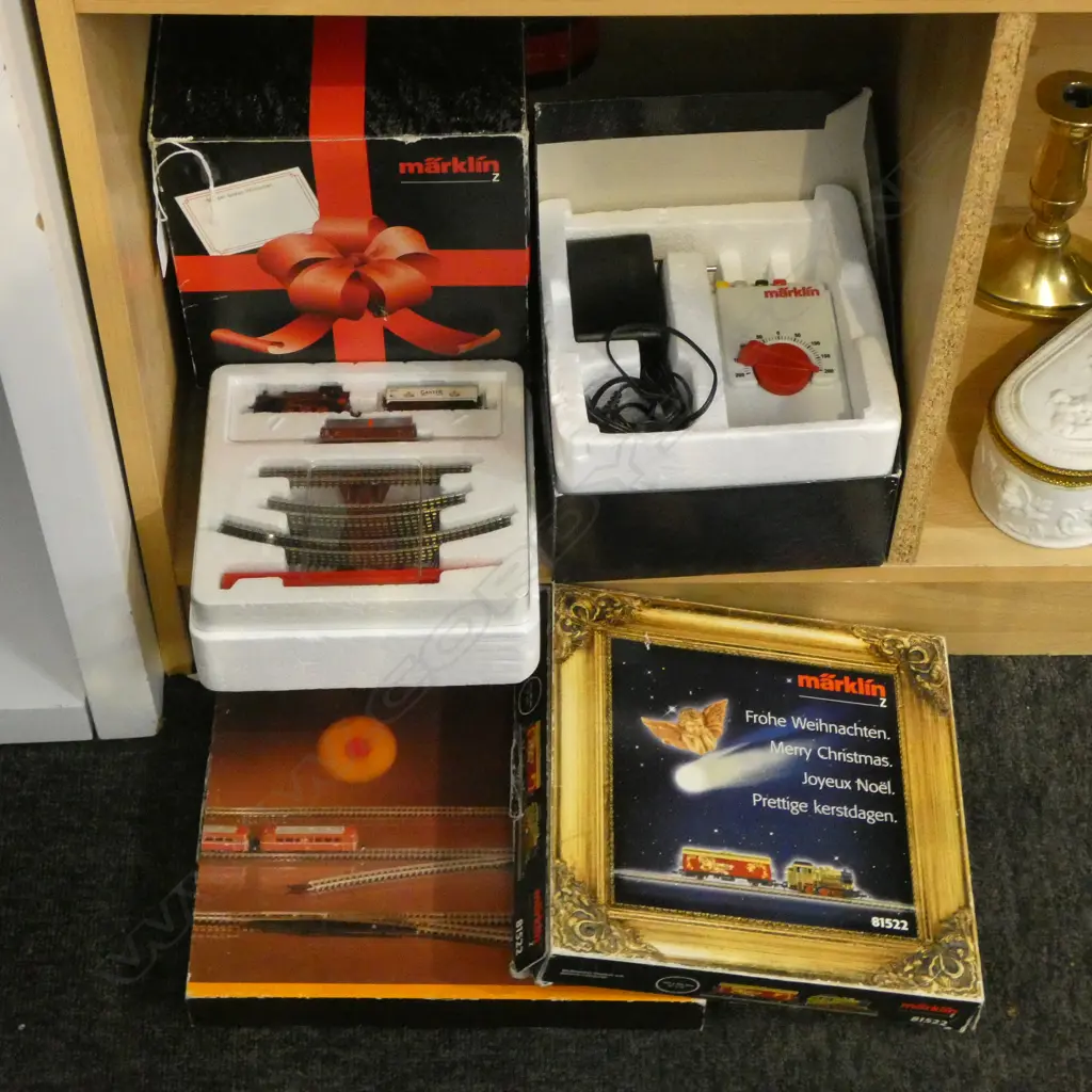 3 MARKLIN Z TRAIN SETS, BOXED Image 1++