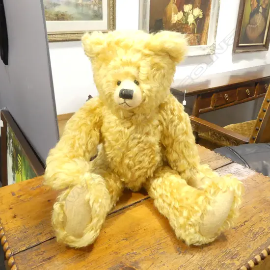 ENGLISH TEDDY BEAR COMPANY 'PEANUT' 40/40 H.550mm