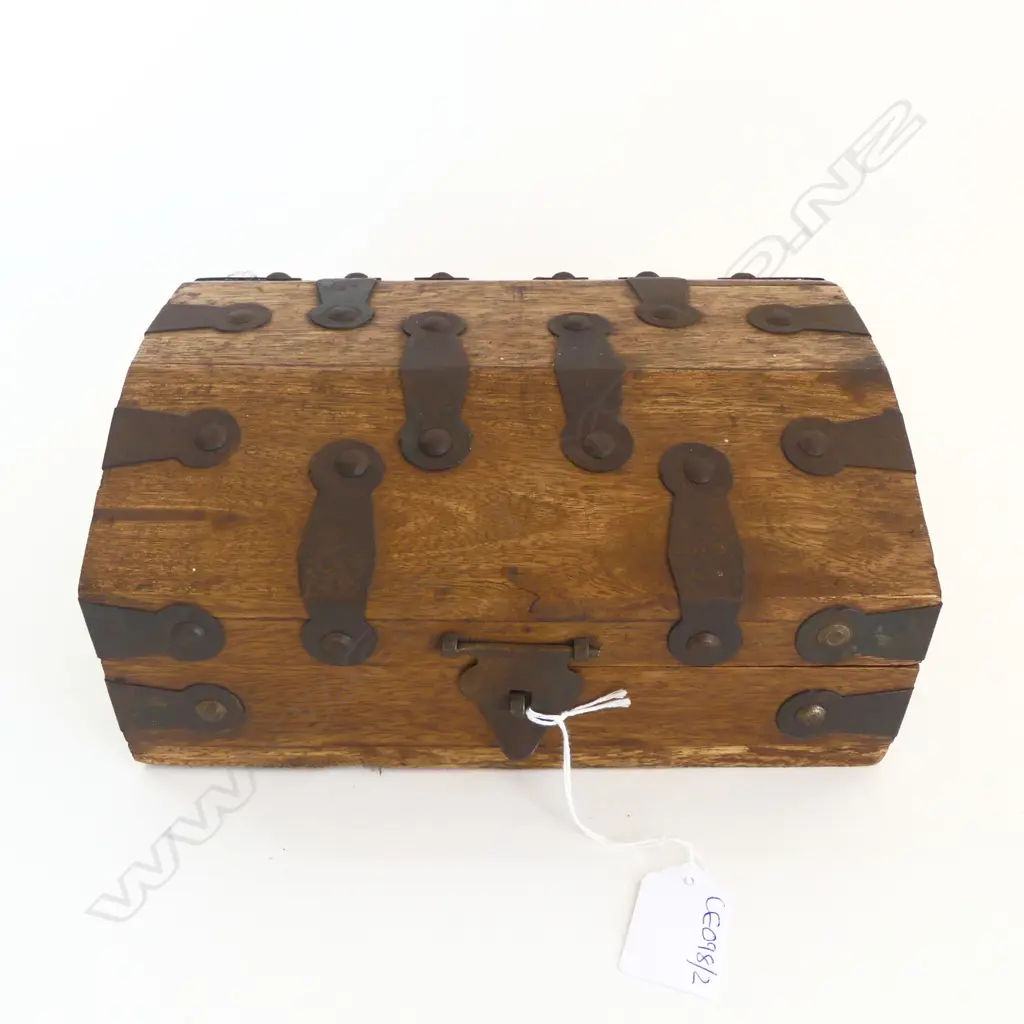 OLD METAL BOUND JAPANESE BOX 230x200100mm Image 1++