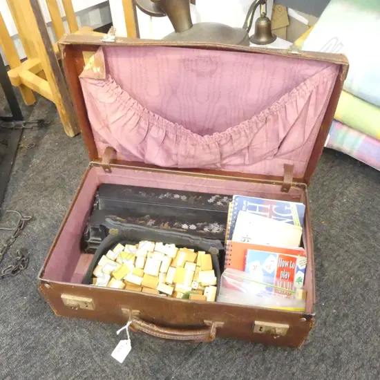 VINTAGE SUITCASE w. MAH JONG SET, 4 LACQUER STANDS, GUIDE BOOKS