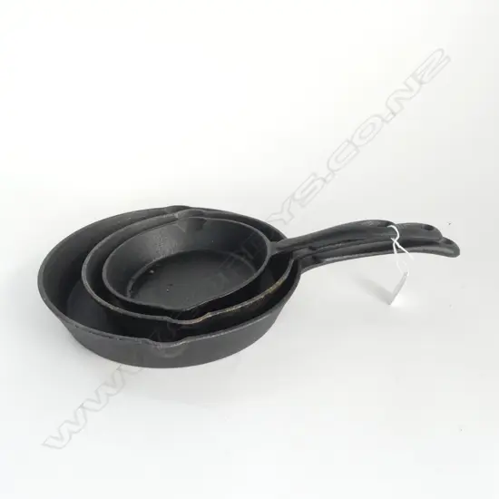 3 GRADUATING CAST IRON FRY PANS 250mm dia