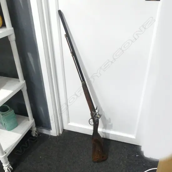 ANTIQUE STYLE DOUBLE RIFLE L.1105mm