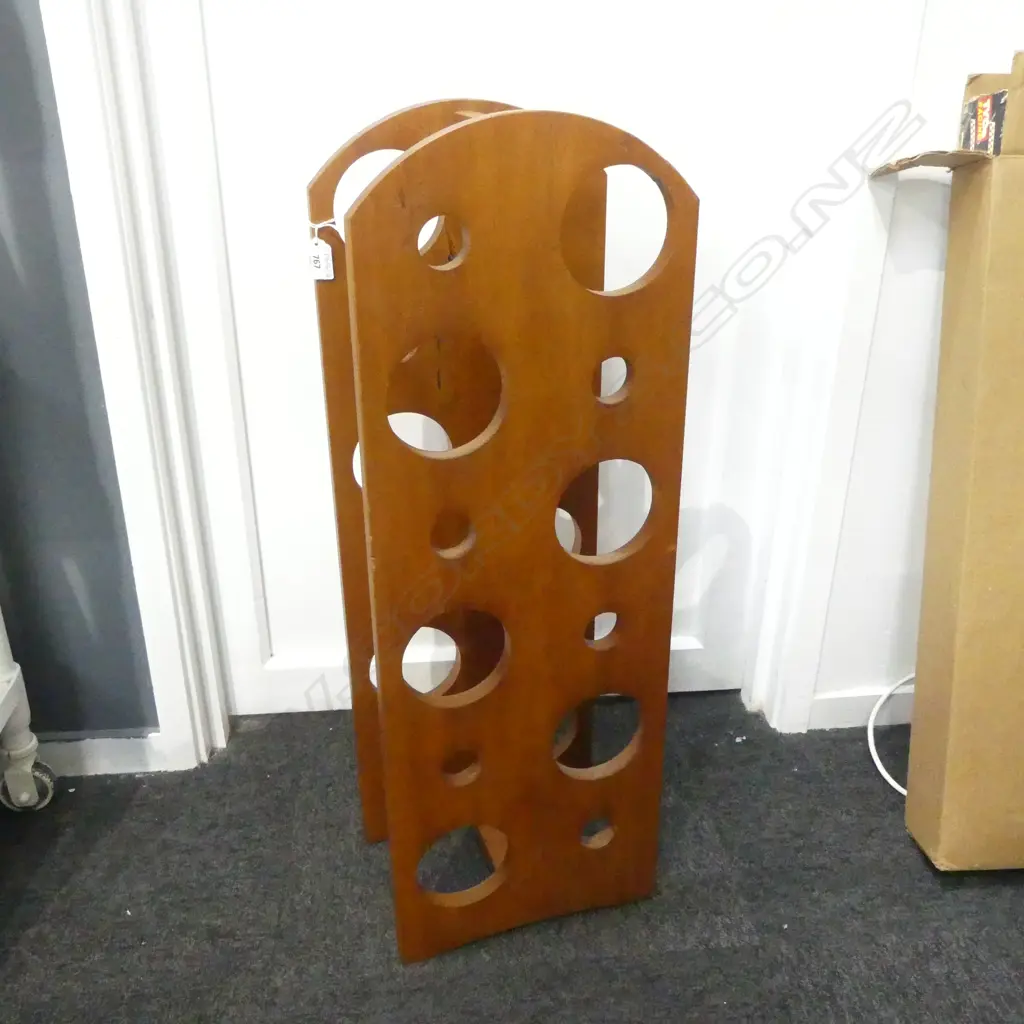 'FOREST FURNITURE' WINE RACK H.800mm Image 1++